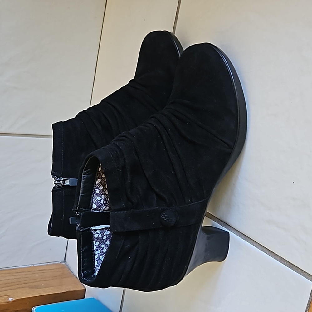 Dansko Black Heeled Boots - Picture 2 of 6